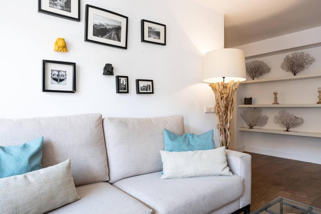 Super Central Malaga Flat With Terrace And Free Parking Extérieur photo