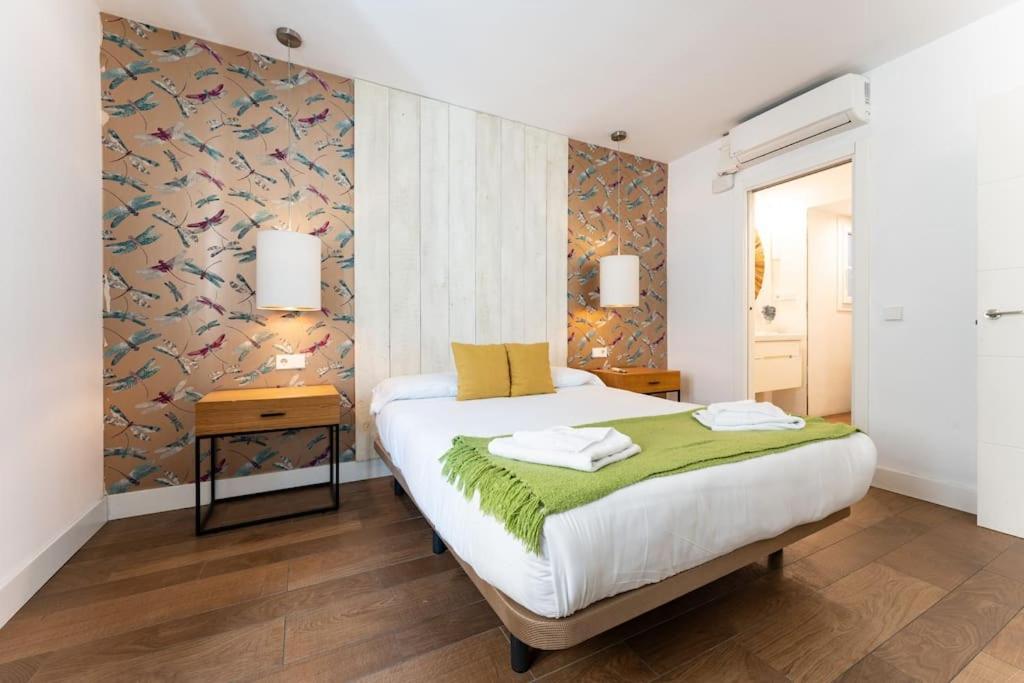 Super Central Malaga Flat With Terrace And Free Parking Extérieur photo