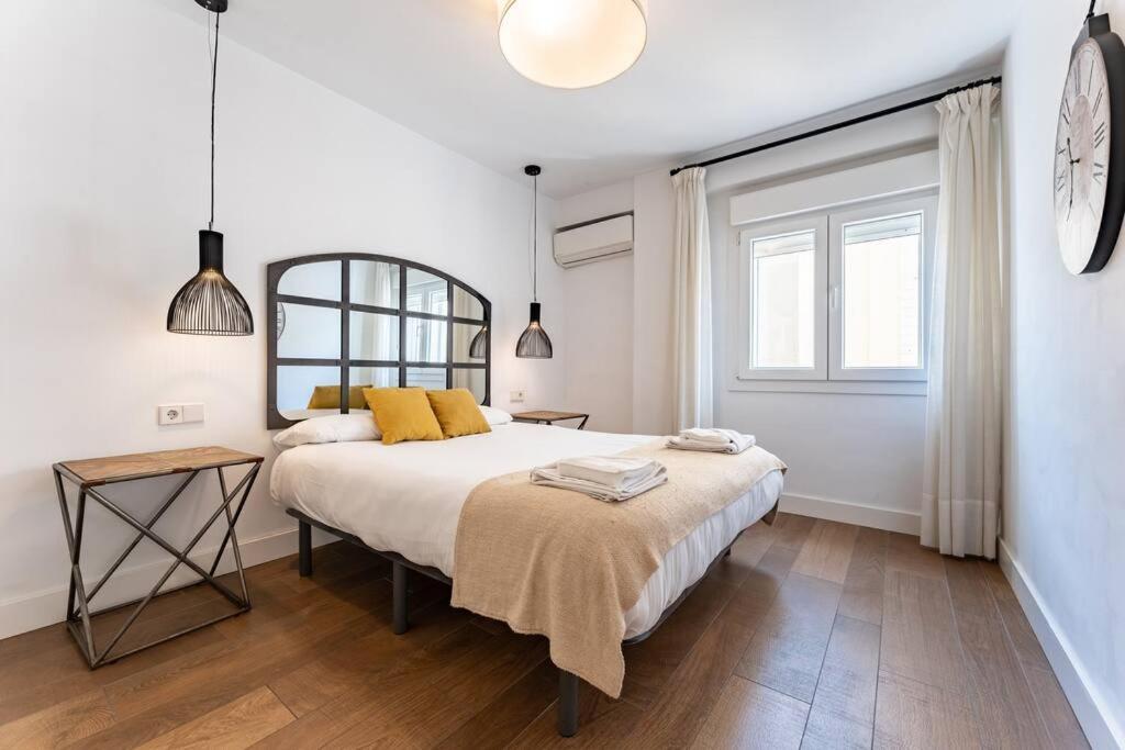 Super Central Malaga Flat With Terrace And Free Parking Extérieur photo