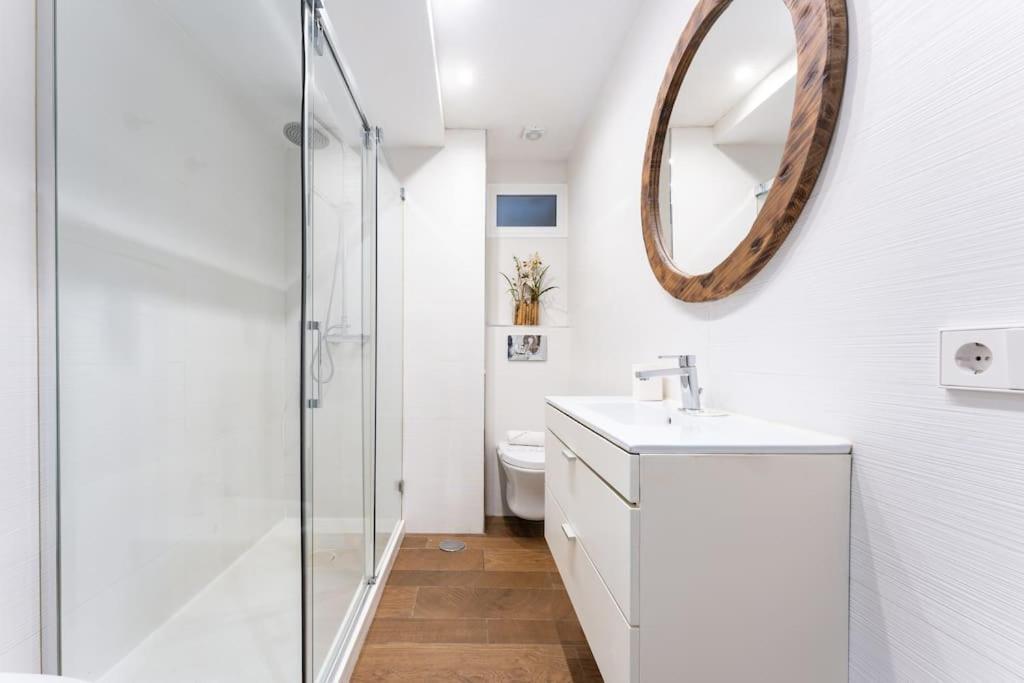 Super Central Malaga Flat With Terrace And Free Parking Extérieur photo