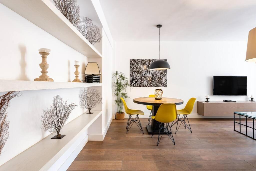 Super Central Malaga Flat With Terrace And Free Parking Extérieur photo
